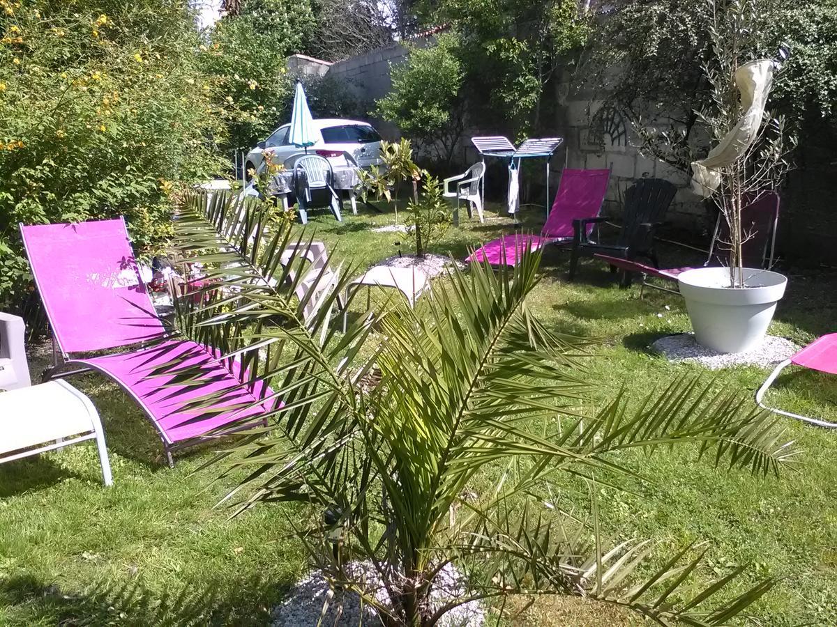 Hotel Le Parisien Saintes Exterior foto